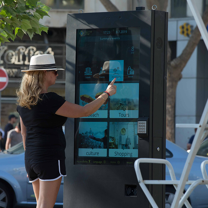 Touchscreen Digital Display Totem Touchscreen Digital Display Totem