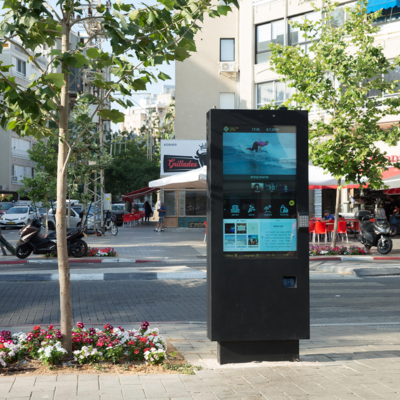 Outdoor Digital Signage Display Totems Outdoor Digital Signage Display Totems